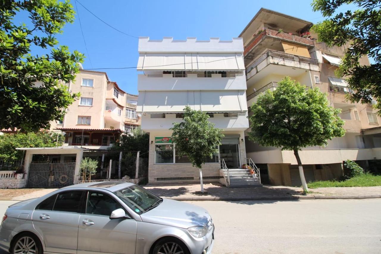 Grand Apartments Saranda Exterior photo